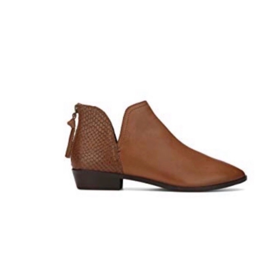 BOOTS LEATHER by KENNETH COLE‎ REACTION In BROWN, Size: 6.5